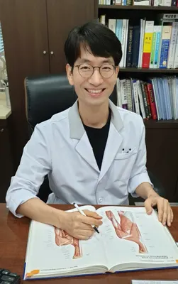 본한의원 — 업체가 네이버 플레이스에 올린 사진 2