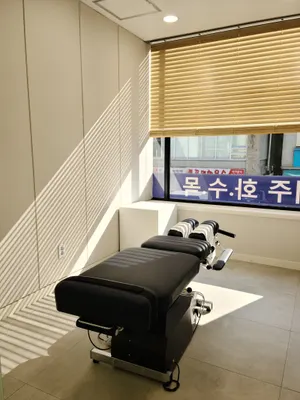 거북당한의원 — 업체가 네이버 플레이스에 올린 사진 3
