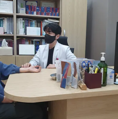 생생한의원 — 업체가 네이버 플레이스에 올린 사진 3