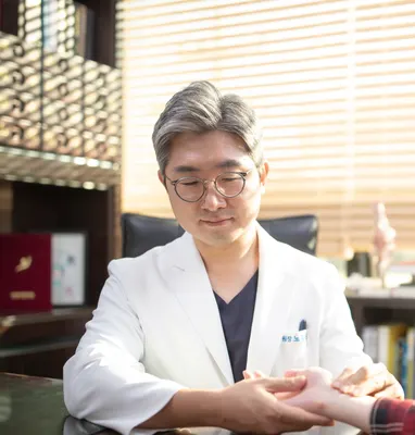 감초당청담한의원 — 업체가 네이버 플레이스에 올린 사진 3