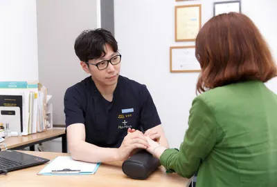 플러스마이너스한의원 — 업체가 네이버 플레이스에 올린 사진 2