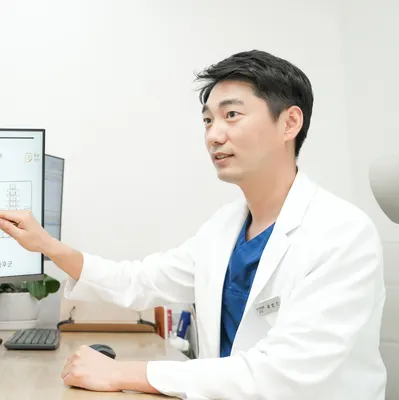 윤제한의원 — 업체가 네이버 플레이스에 올린 사진 2