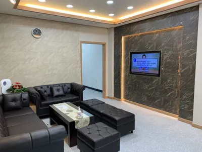 청담한의원 — 업체가 네이버 플레이스에 올린 사진 2