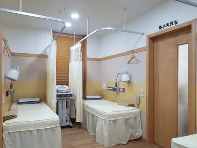 내포한의원 — 업체가 네이버 플레이스에 올린 사진 2