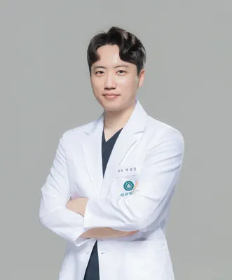 백설한의원 — 업체가 네이버 플레이스에 올린 사진 1